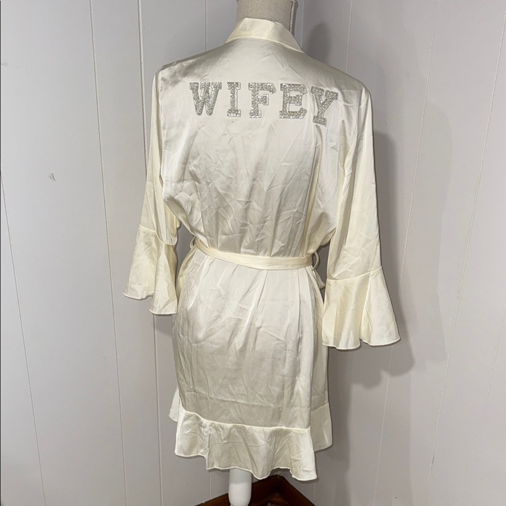 Luxurious Cream Satin Women's Robe